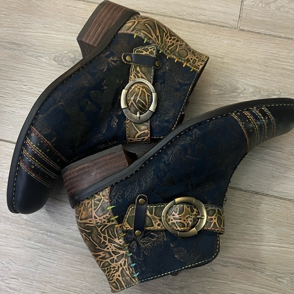 L’Artiste WOMEN’S GEORGIANA HANDPAINTED ANKLE BOOTS - Picture 12 of 12